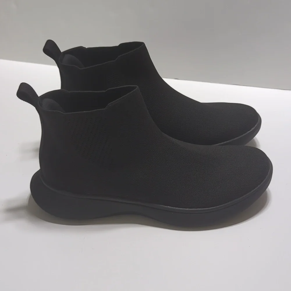 Vivaia Pull On Black Sneaker Boots Size EU 41 - US 9.5 - Picture 2 of 15